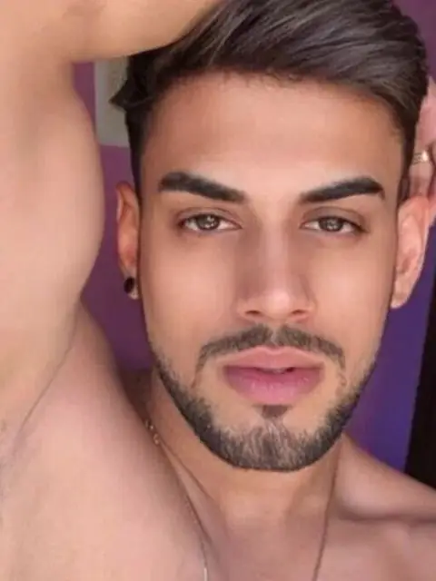 Zayan lanz on OnlyFans