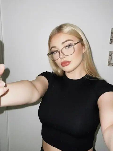 Valer a on OnlyFans