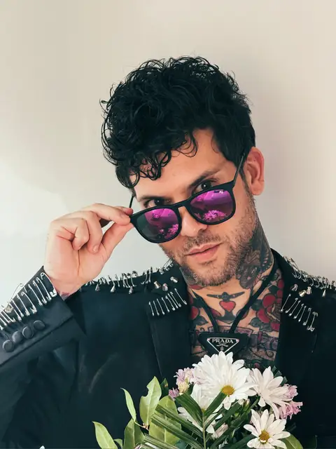 Small Hands OnlyFans profile