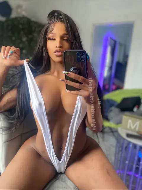 ThePrettiestForeignFrom X on OnlyFans