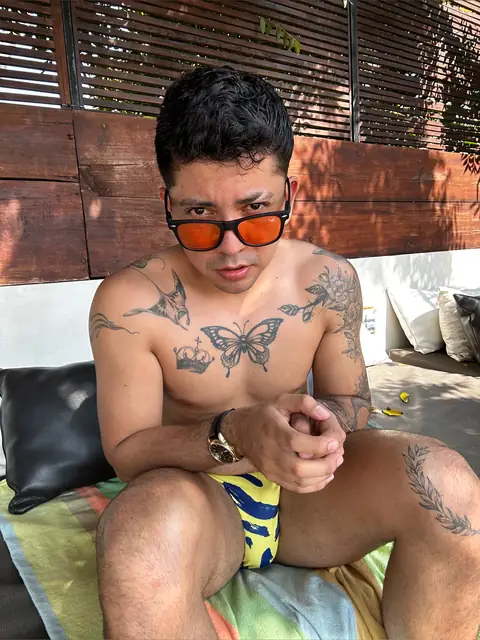 Tavo on OnlyFans