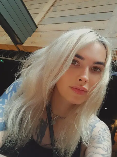 Millie (Trans) on OnlyFans