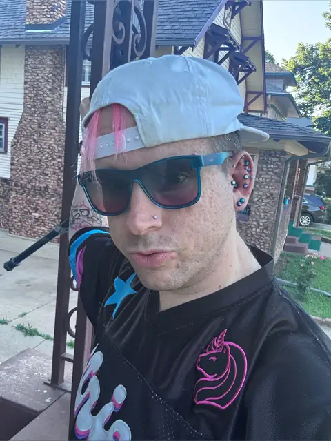 Cheerleaderboy on OnlyFans