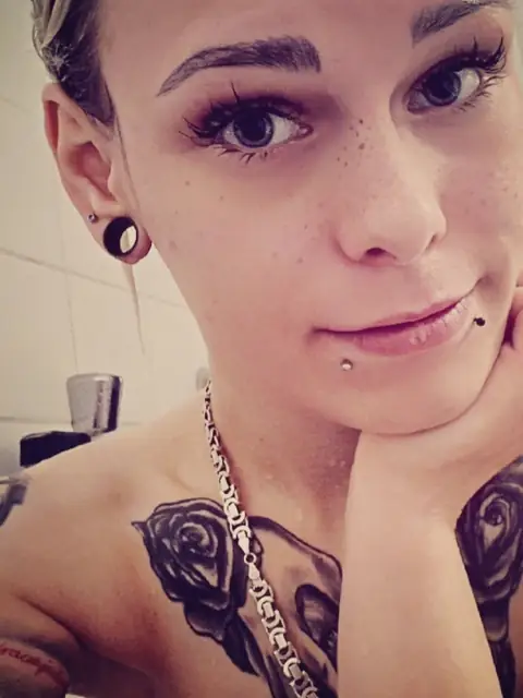 KiissMonaa on OnlyFans