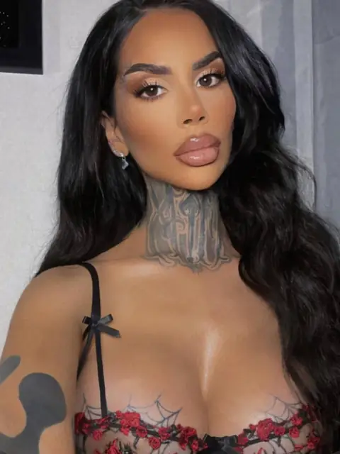 Mia Madisson OnlyFans profile