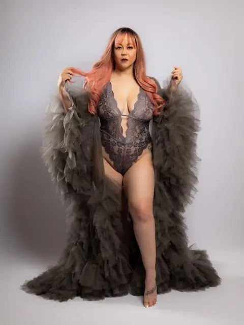 Miss Lee OnlyFans profile