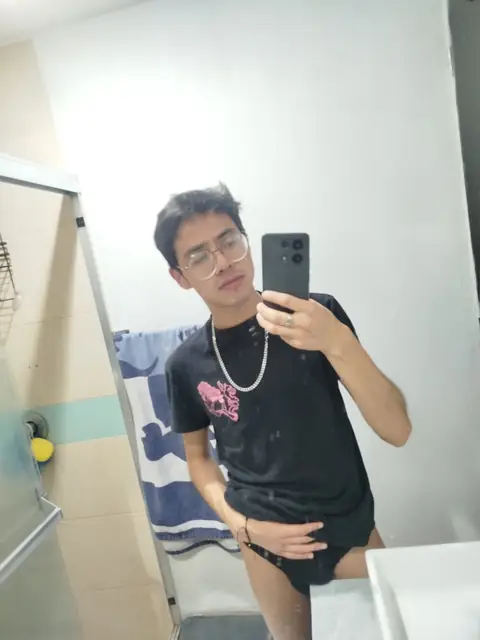 Pretty Please on OnlyFans
