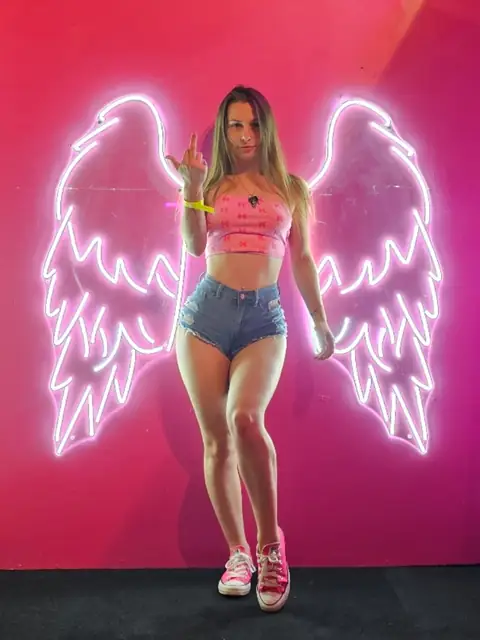 Princess Honey OnlyFans profile