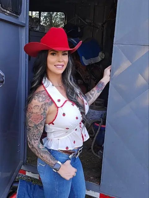 NICOLE BROOKS OnlyFans profile