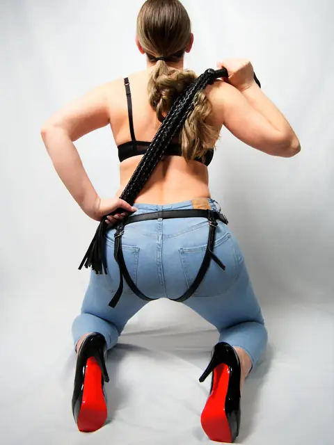Nina Storm Gratis Side - Promo - PPV OnlyFans profile