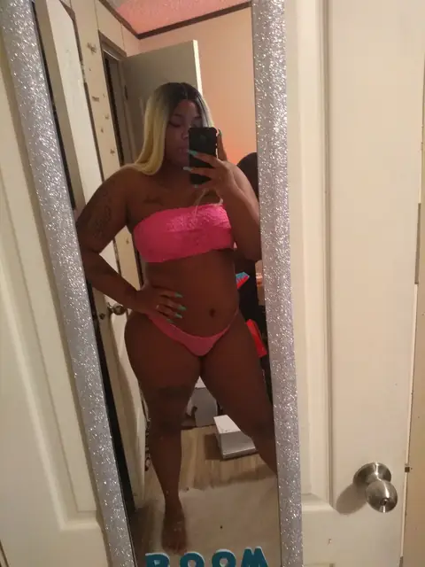 Ebonyhotwife on OnlyFans