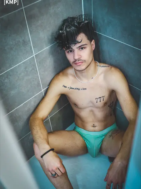 PtitLoupX on OnlyFans