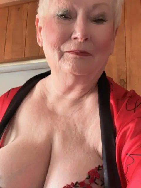The Legendary Michelle Hardenbrook on OnlyFans