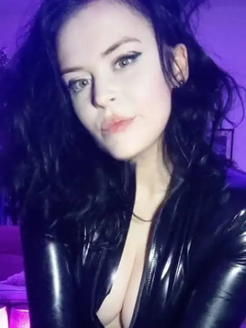 Rhona on OnlyFans