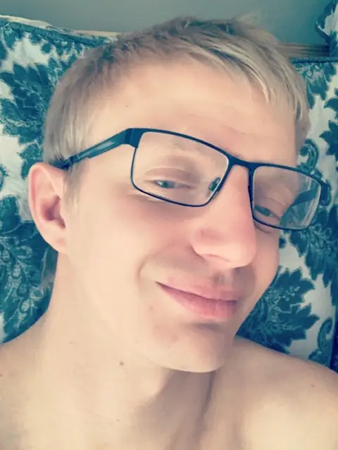 neal downe on OnlyFans