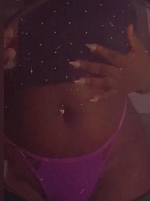 Moniqueee on OnlyFans