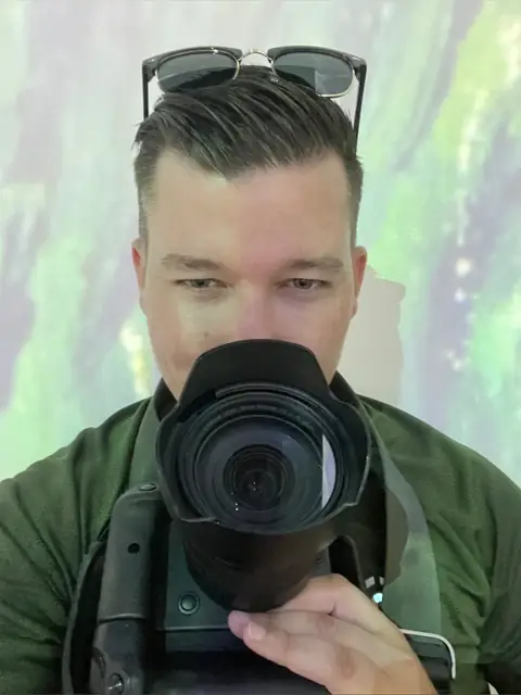Warren on OnlyFans