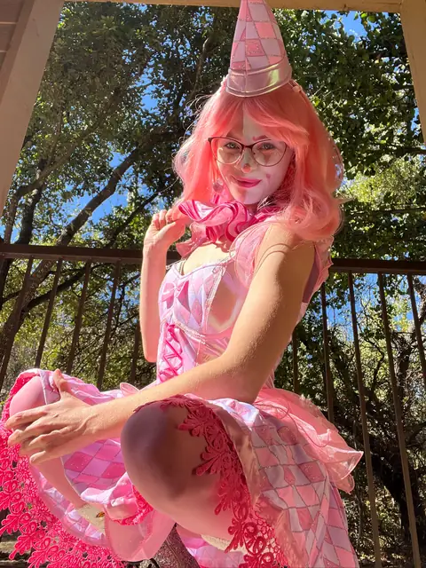 Alicemarchfree on OnlyFans