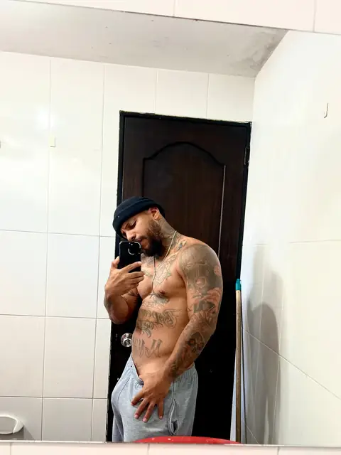 Leenar on OnlyFans
