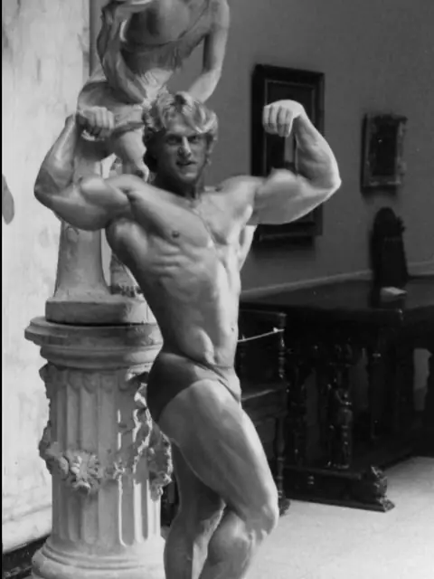 Andreas Cahling on OnlyFans