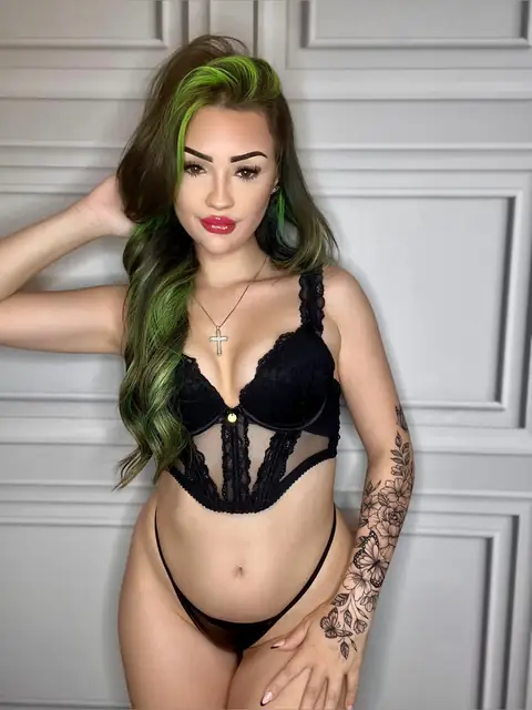Soph on OnlyFans