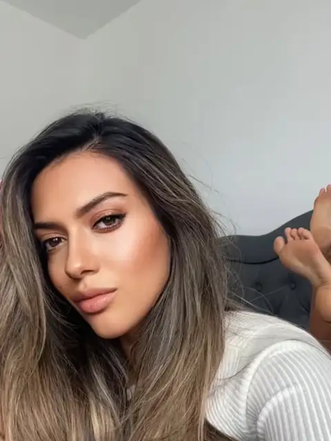 michelle on OnlyFans