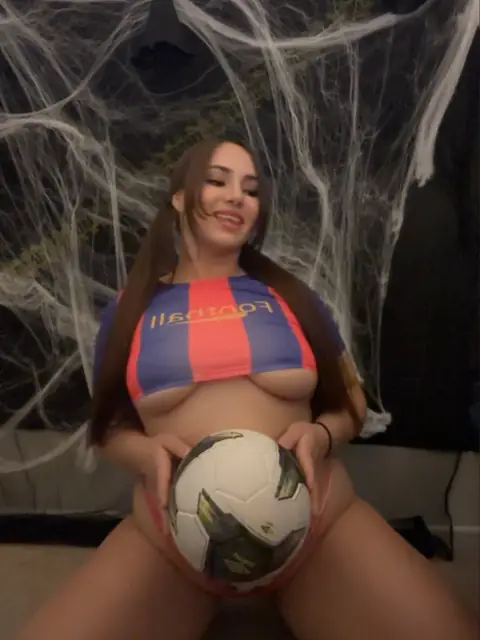 NaughtyNina on OnlyFans