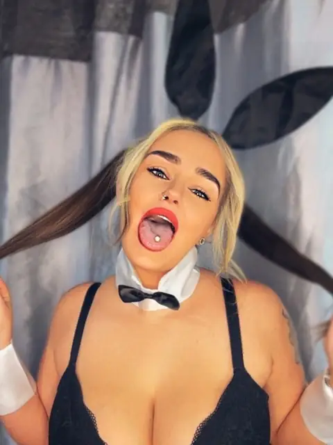 The mom next door on OnlyFans