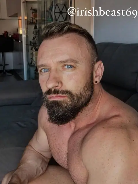 Fitness model 10% on OnlyFans