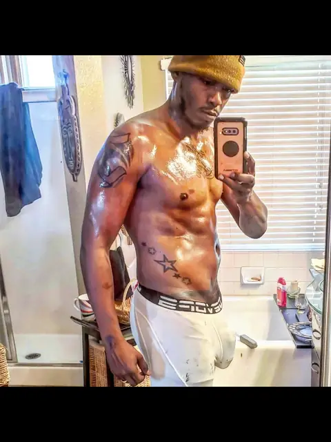 Unclehotmess on OnlyFans