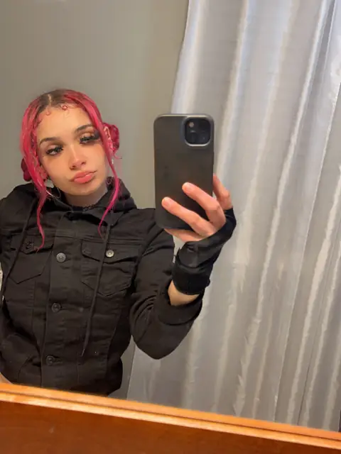 marie on OnlyFans