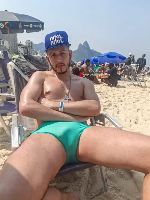 BIG TONGUE BOY on OnlyFans