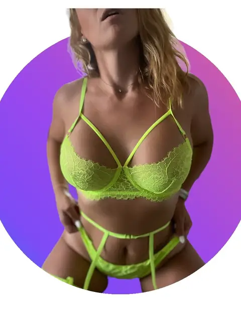 Sexyfuncpl1990 on OnlyFans