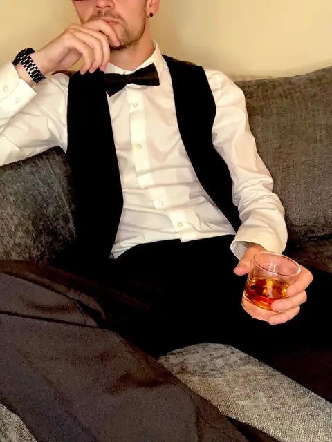 Mr.D | Suited Man - Free Subcription on OnlyFans
