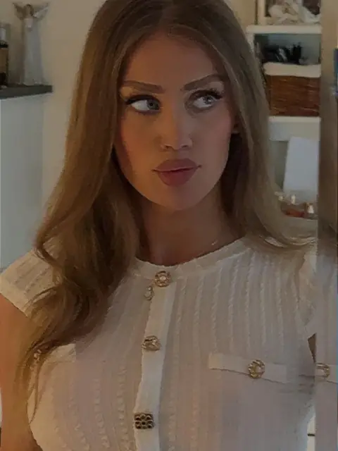 B LLA MALAK on OnlyFans