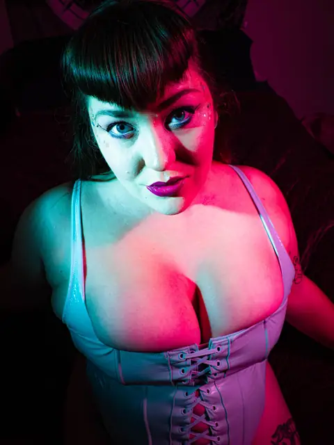 Ally Boobior OnlyFans profile
