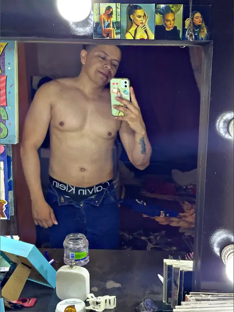 Sahidt Reyna on OnlyFans