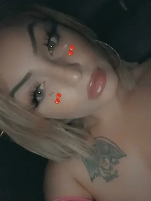 SecretLifeOfSnow on OnlyFans