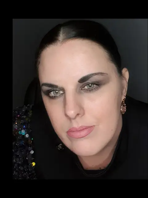 Mmodelkkkatehhuuttchh on OnlyFans