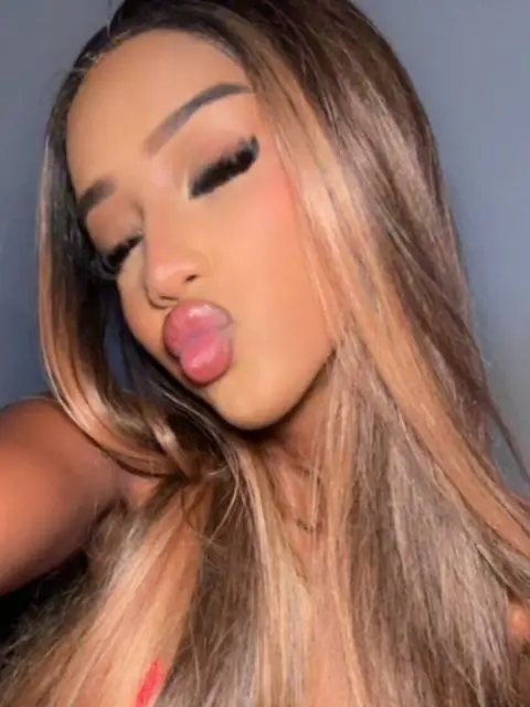 Rosa on OnlyFans