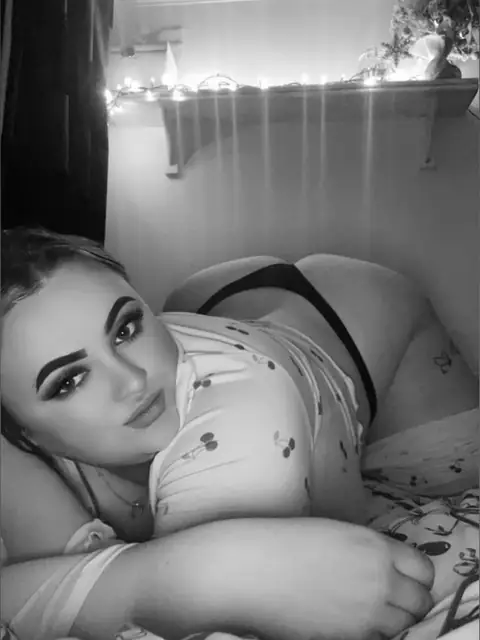 Sophie Mae on OnlyFans