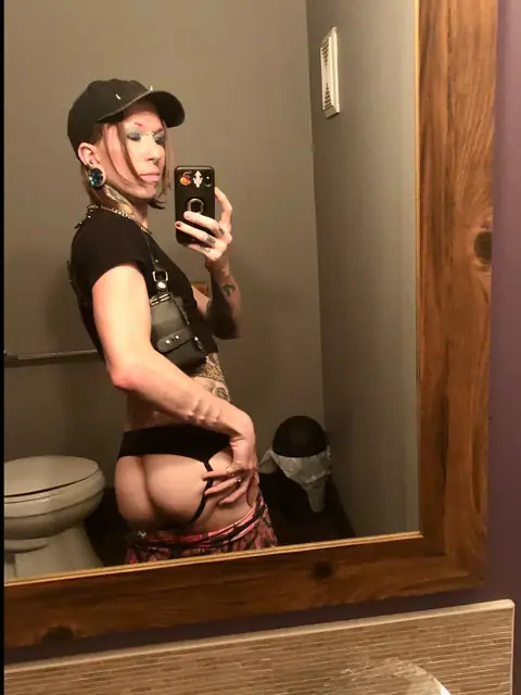 T r Winters on OnlyFans