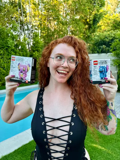 The Lego Goddess OnlyFans profile