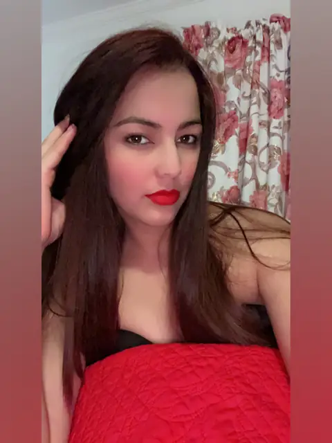 Karen Lara on OnlyFans