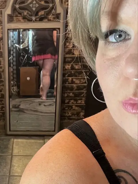 April on OnlyFans