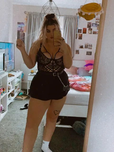 Daisy-maex on OnlyFans