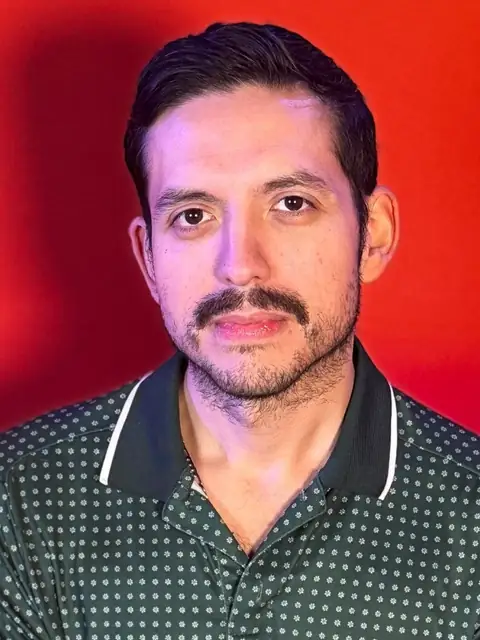 Emilio Cruz OnlyFans profile