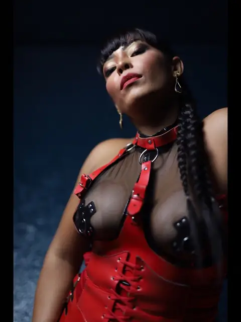 Inara OnlyFans profile