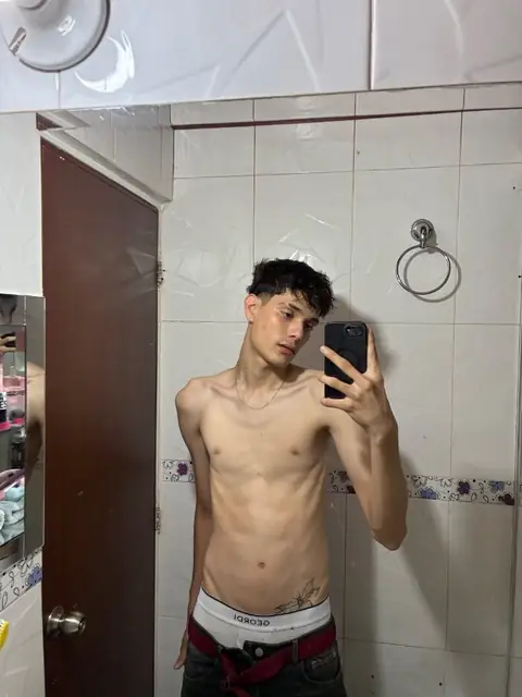 Andr s Gonzalez on OnlyFans