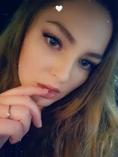 Emzy on OnlyFans
